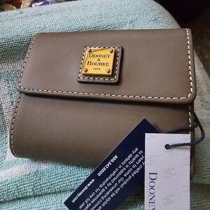 Dooney n Bourke Gray wallet NWT